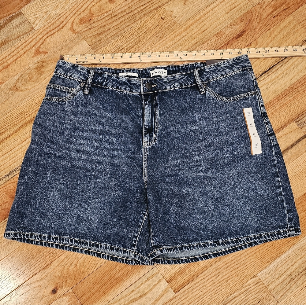 High Rise Midi Shorts, Blue, Size 20, NWT